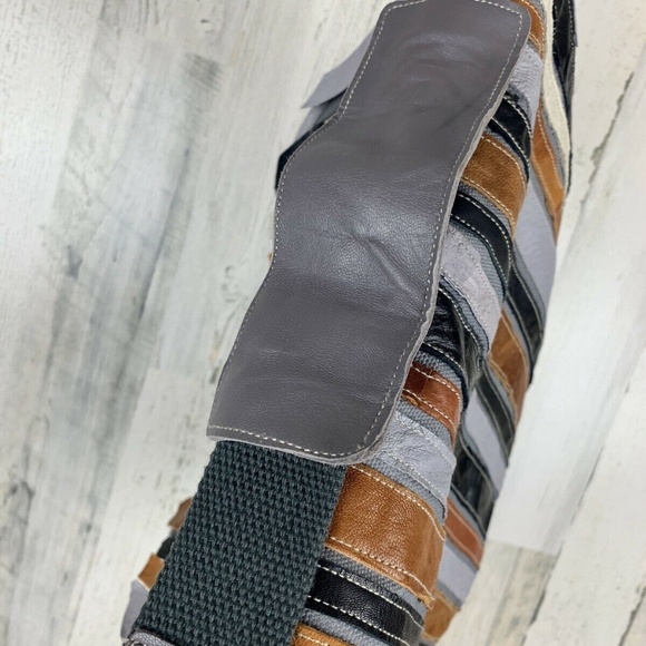 De.De Los Angeles Hobo Bag Re-Purposed Leather - Picture 4 of 8